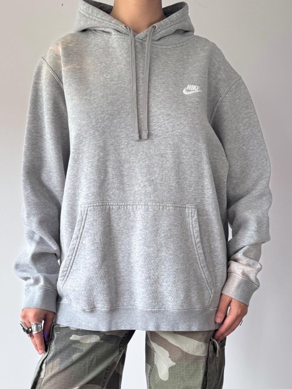 Vintage Nike heather grey distressed classic cotton pullover hoodie sweatshirt